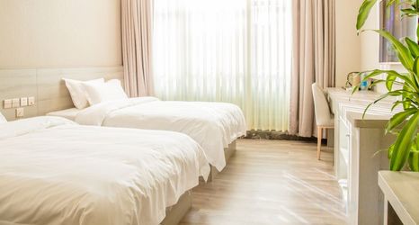 Others 2 Huarui Business Hotel (Zhengzhou North Third Ring IKEA Home Furnishings Store)