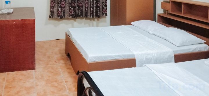 อื่นๆ 2 RedDoorz @ Plaza la Paz Iloilo City