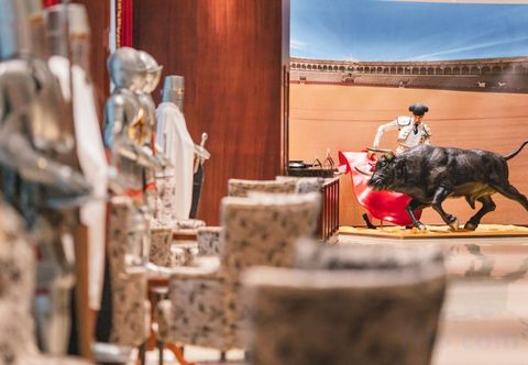 Others Treasure Hotel