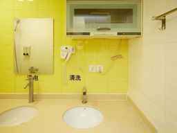 Anfu Motel, USD 29.46