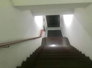 其他 4 Checkers Hostel