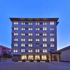 Hotel Exterior1Hunchun Wanghong Building Film and Television Homestay,图们市飯店