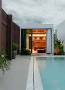 Others H2 Pool Villa