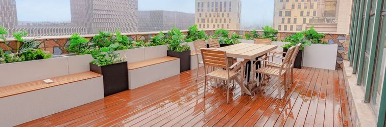 Others Unexpectedly meet Lightluxury Lao · Holiday Homestay