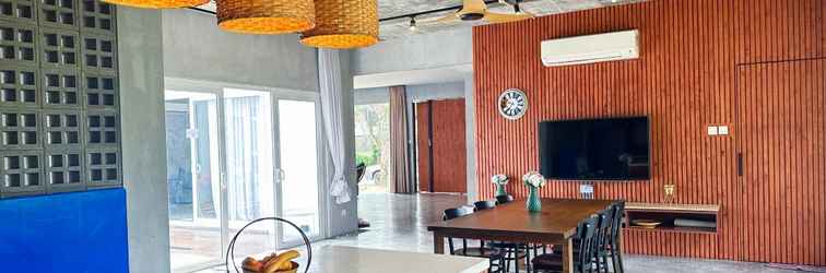 Lainnya The Luxurious A Famosa 245