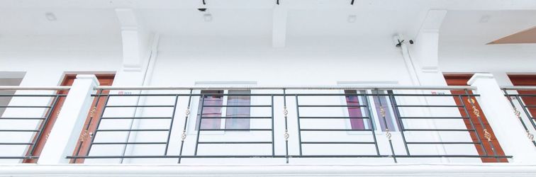 Others RedDoorz near Mercado del Lago