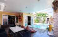 Lainnya 7 Indipendent Villa with Swimming Pool,Walk Eight Minutes to the Beach