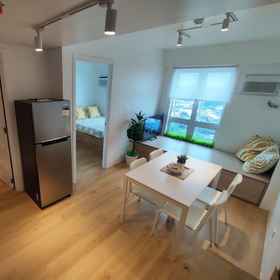 Logo 1 オーク アパートメント @ ザ ロチェスター ブリッジビュー タワー, ゴブルディグックアパレル ホテル