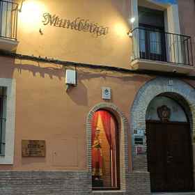 Hotel Exterior 1 Alojamientos Mundobriga, Ainzón Hotels