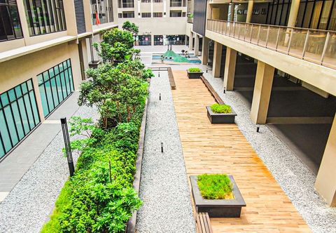 Others Warm Nest at Youth City Nilai by HCK