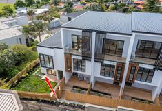 Others 2 Orakei Gem - Seaview 3-Bedroom Townhouse