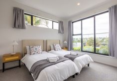 Others 4 Orakei Gem - Seaview 3-Bedroom Townhouse