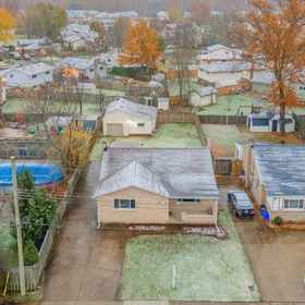 Hotel Exterior1Xavier Radio Ug,尼亚加拉峡谷自然保护区飯店