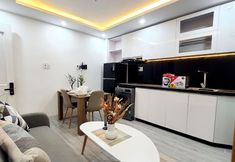 Others 7 Louis Luxury Apartment