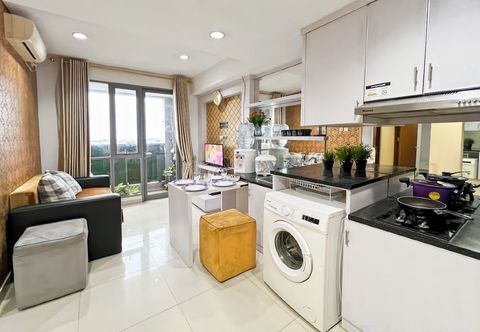 Others Cozy 2BR Royal Olive Apt Pejaten w/ Pool & Gym