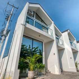 Logo 1 U Villas II, Rest Area Kampung Kaman Hotels