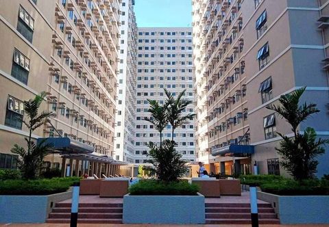 Others Acellyne Suites at Green 2 Residences with Netflix!