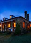 Hotel Exterior Shearers' Quarters Rathmore