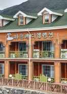 Hotel Exterior Geoje Carpe Diem Pension