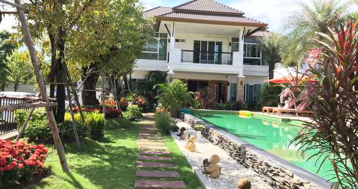 Others Amy's Chiangmai Villa with Swimming Pool