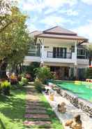 Hotel Exterior Amy's Chiangmai Villa with Swimming Pool