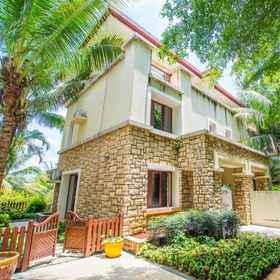 Hotel Exterior 1 Lingshui Green Mountain resort villa, Aloha Oceanfront Htl.-Outdoor Rest. Hotels