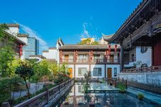 อื่นๆ Floral Lux Hotel Kun Opera