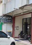 Hotel Exterior Fortuna Guest House