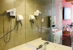 Others 2 Beijing zhi huan guo feng Hostel