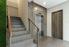 Others 2 RedDoorz Plus Near Tebet