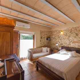 Others1Agroturismo Xarc,埃斯波尔莱斯飯店