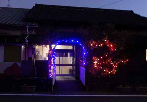 Others Mariko Minpaku is an Old Folk House Along the Bypa