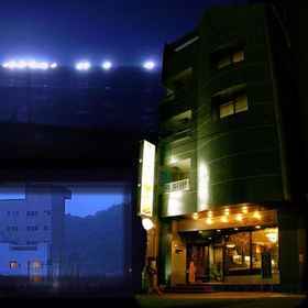 Hotel Exterior1Hotel New Shimofuro,弘前大學飯店