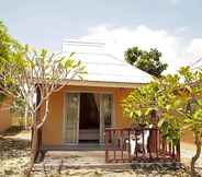 อื่นๆ 2 Jinta Beach Bungalow