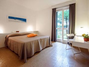 기타 Golfo Della Lacona