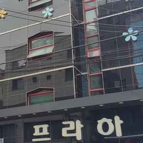 Hotel Exterior 1 Suwon Hotel Insta, Taejangmaru Library Hotels