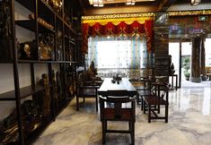 その他 6 Yibaijia Nationality Hotel