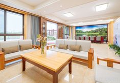 Others 5 Floral Hotel · Shanghaidaoju Hotel (Chongming Nanmen Pier Branch)