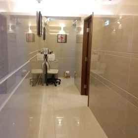 Berlin Business Hotel1、民宿香港