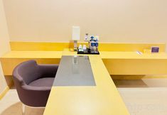 Others 7 The Bauhinia Hotel Shenzhen (Luohu Port Grand Theatre Metro Station)