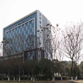 Hotel Exterior 1 JI Hotel (Xiangyang Municipal Government Xianglong Guoji), Da Tang Guo Ji Hotels