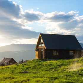 Hotel Exterior 1 Khu nghỉ dưỡng Whispering Pines, Khách sạn Phú Uẩn