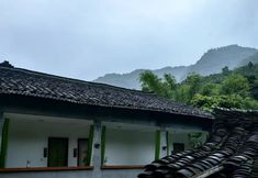 Others 3 Satiya Zen Stay at Emei — Rooted in Art & Nature