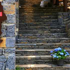 Hotel Exterior 1 Qiangu Wooden House B&B (Fenglin Buyi Scenic Area), Zhenfeng Xian Hotels