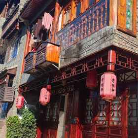Hotel Exterior 1 Jiqingxuan Inn (Fenghuang Ancient Town), Phoenix Ancient City Hotels
