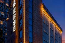 Others LvAn Hotel(Chengdu Happy Valley)