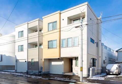 Others GUEST HOUSE EARTH -THE SUN