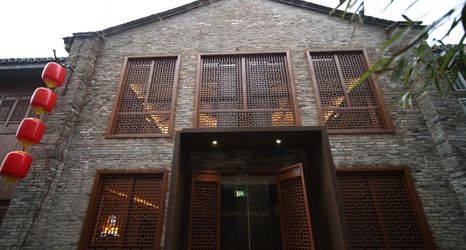 อื่นๆ 2 Riverside Inn