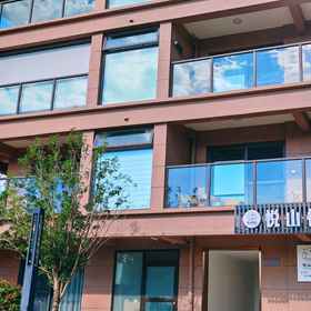 Hotel Exterior1Fuxian Lake Yueshan Yueshui Meisu (Cambrian Town Happy World Store),新平彝族傣族自治县飯店