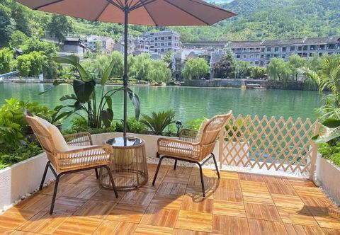 Others Zhenyuan Ancient Town